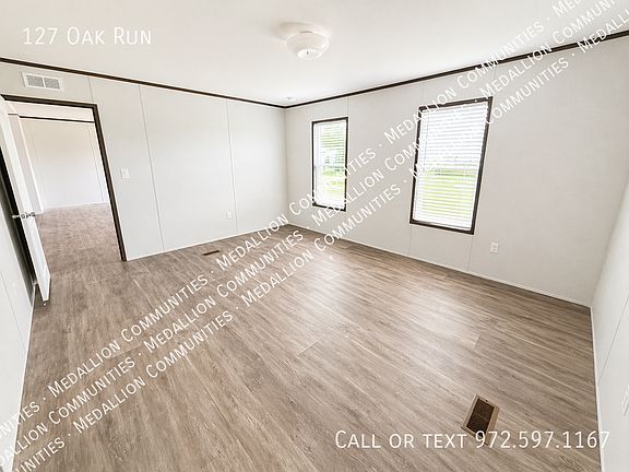 2nd image of 127 Oak Run