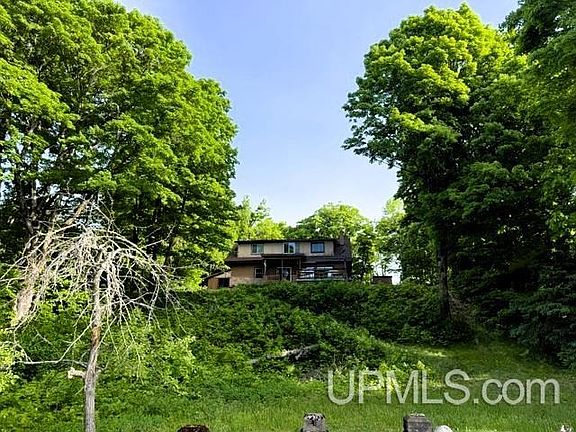 3rd image of 16844 Goose Ln