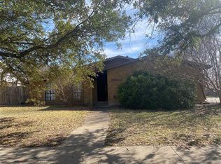 5000 Brandenburg Ln, The Colony, TX 75056