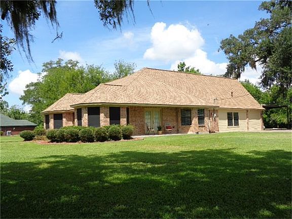2nd image of 205 County Road 461b