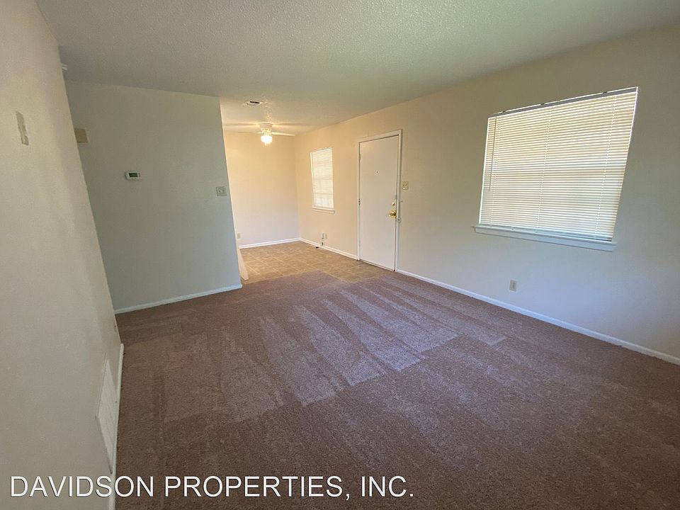 1st image of 10815 Amhurst Dr APT 4