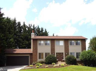 12112 Velvet Hill Dr, Owings Mills, MD 21117