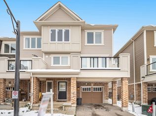 514 Goldenrod Ln, Kitchener, ON N2R 0L7