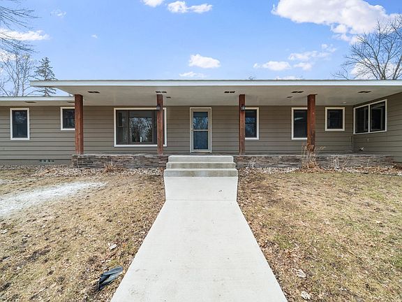 5th image of 900 E Lake Brophy Rd NW