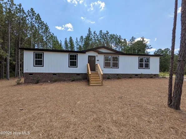 521 Veronica Way, West End, NC 27376