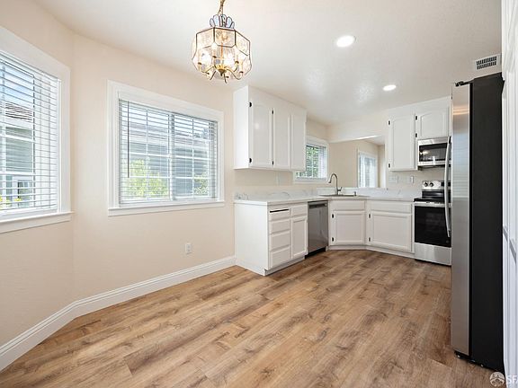5th image of 5022 Gloucester Ln