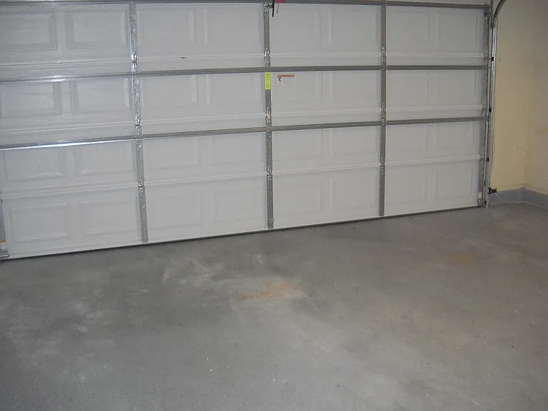 2210 Iris Dr — Photo 27