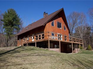 41 Hoskins Rd, Bloomfield, CT 06002