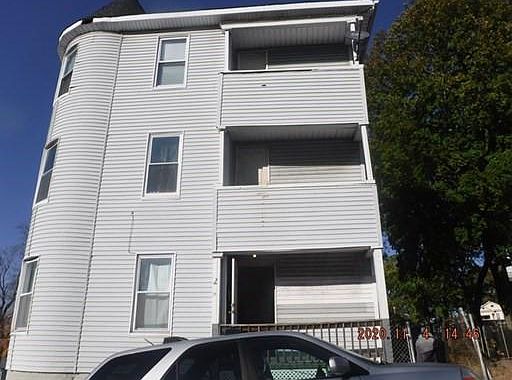 2nd image of 23 Jefferson St