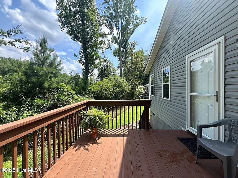 162 Midway Rd — Photo 36