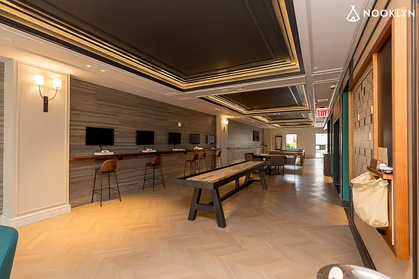 Rented by Nooklyn NYC LLC | media 106