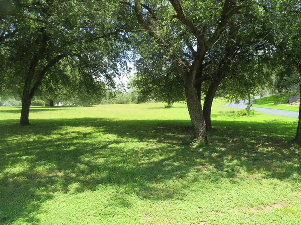 Lot 67 Bridgepoint Drive, Kingsland, TX 78639