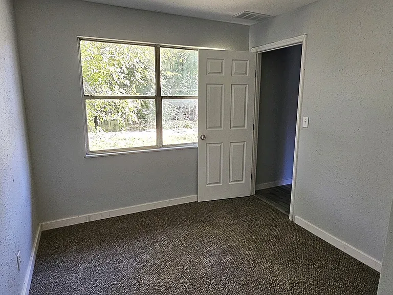 4137 Lee Ave #1 — Photo 8