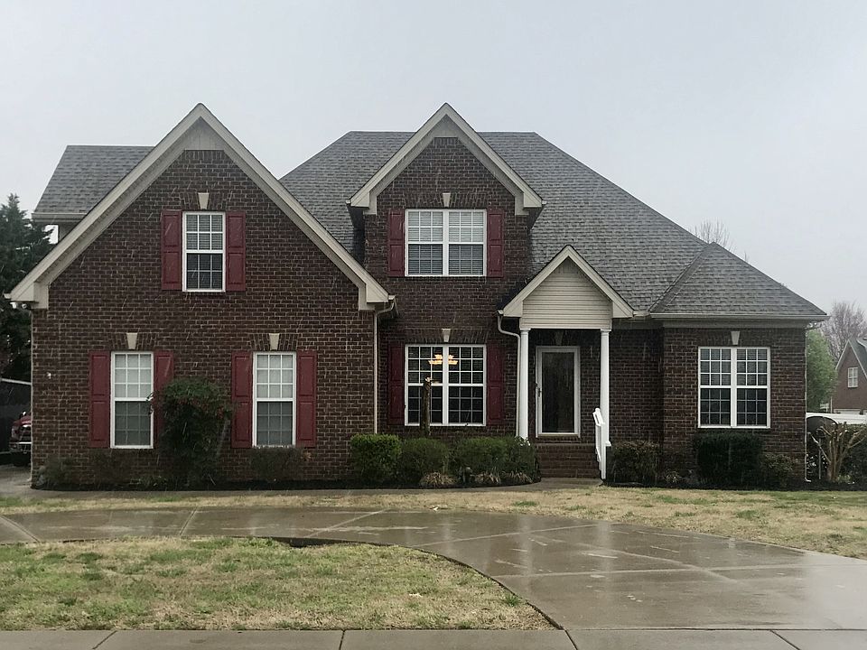 1st image of 742 Osborne Ln