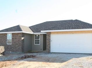 700 W Lake Ave, Clever, MO 65631