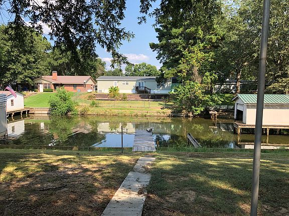 3rd image of 22085 Big Oak Dr