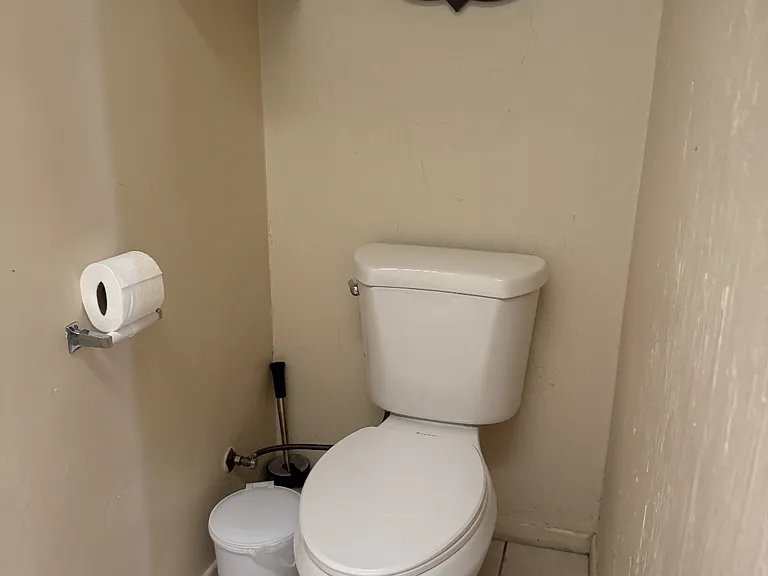 218 W Carson St #A — Photo 25