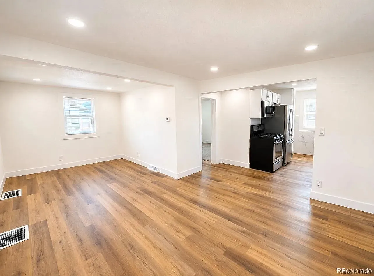 3 bed, 1240 sqft, $2,500 — Photo 4