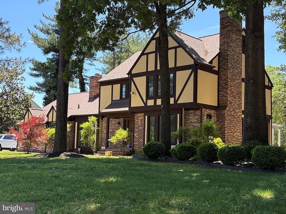 1st image of 5660 Caledonia Dr