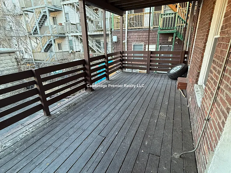 School St — Photo 20