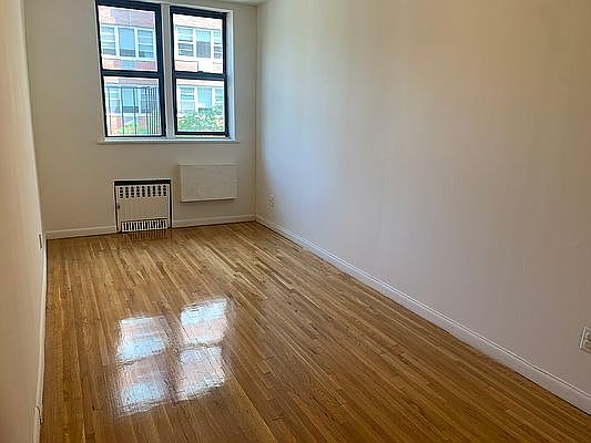3rd image of 242 E 80th St APT 5A