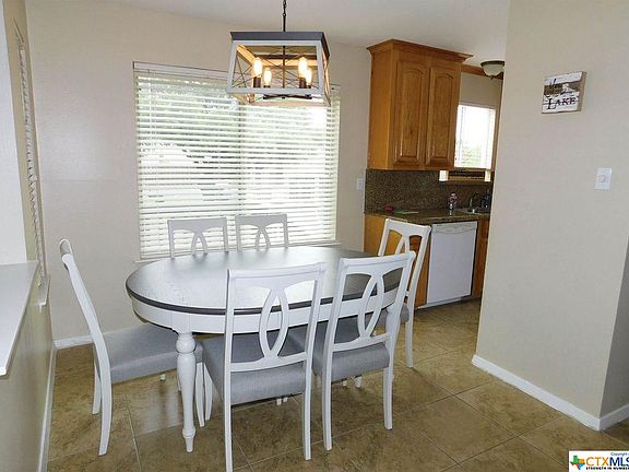 3rd image of 1029 Parkview Dr APT F37