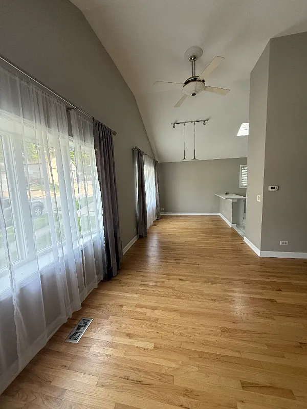 Beautiful House in Lemont 3Bdr and 2.5 Bath — Photo 4