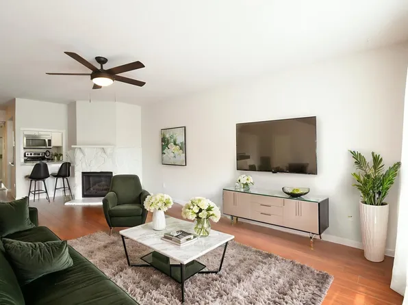 4641 Wild Indigo St APT 450, Houston, TX 77027