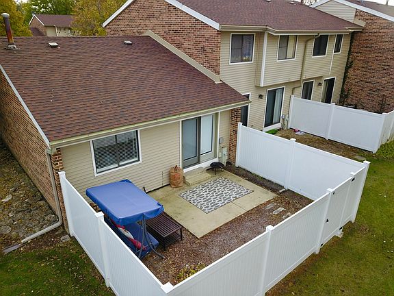 3rd image of 1081 Rainwood Dr
