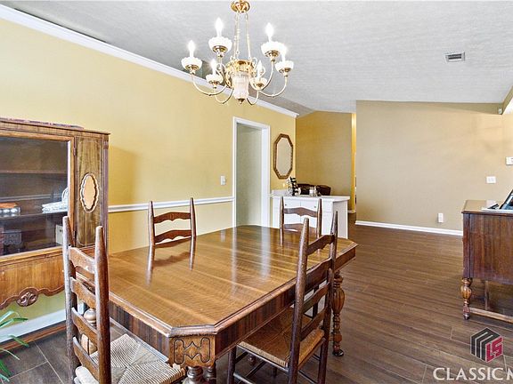 5th image of 2775 Dogwood Creek Parkway