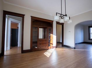 1407 W Belle Plaine Ave APT 1E, Chicago, IL 60613