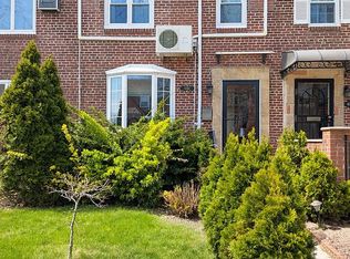 6362 77th St, Middle Village, NY
