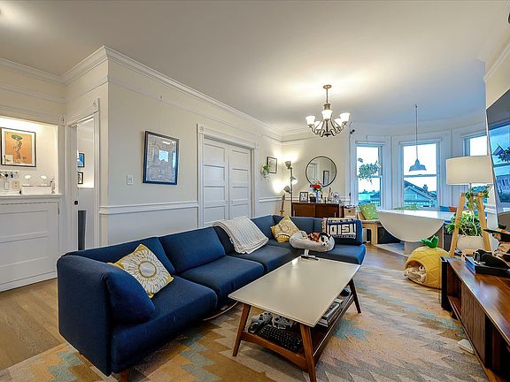 3rd image of 336 Castro St #3A