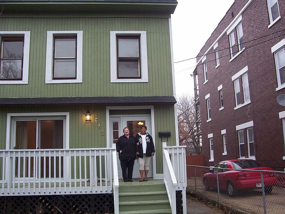 1st image of 612 Gregory St