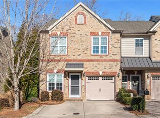 5032 Wyngate Village Dr, Winston Salem, NC 27103
