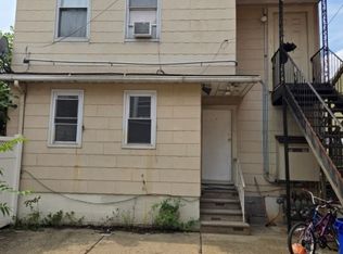 57 Delaware St, Elizabeth, NJ 07206