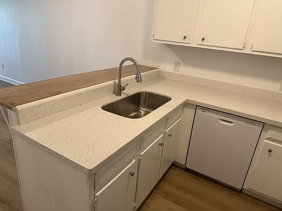 3rd image of 3377 Lodging Cir #5D