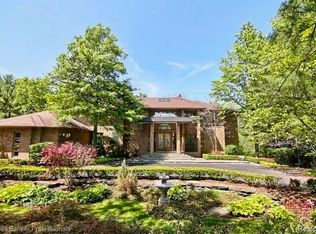 4692 W Wickford, Bloomfield Hills, MI 48302