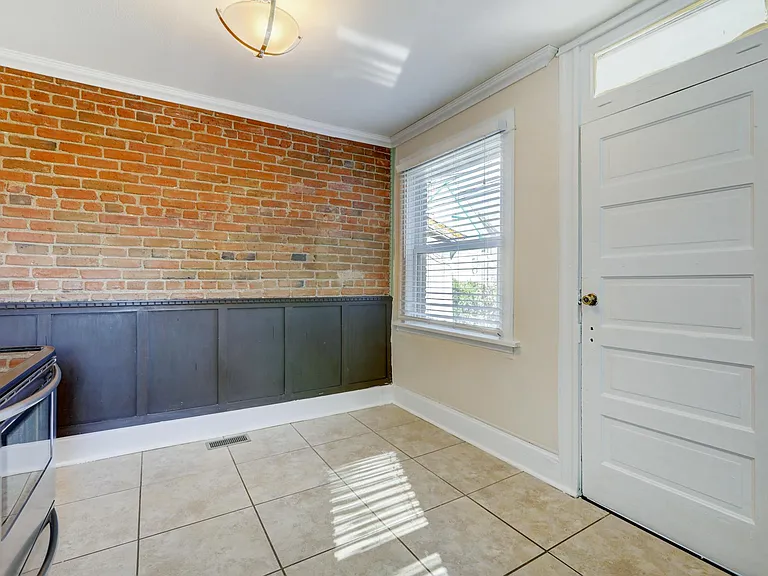 1617 E 23rd Ave — Photo 21