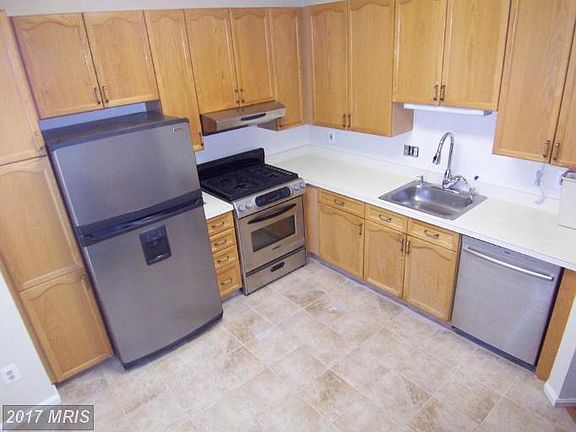 3rd image of 5606 Truitt Farm Ct