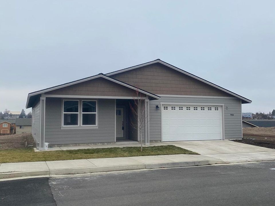 2nd image of LOT 988 SE Strawberry Ln #1