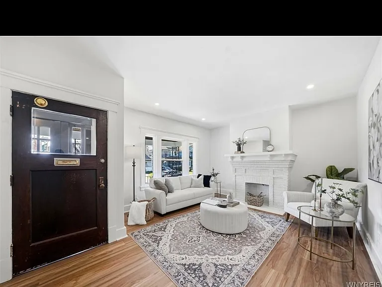 90 Armin Pl #1 — Photo 10