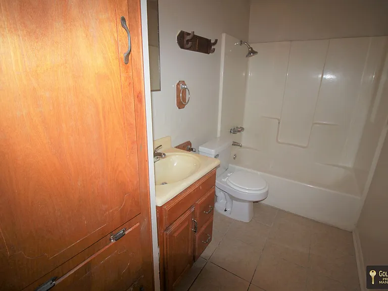 1706 Cole St — Photo 13
