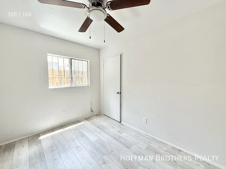 118 E 84th Pl #1 — Photo 6