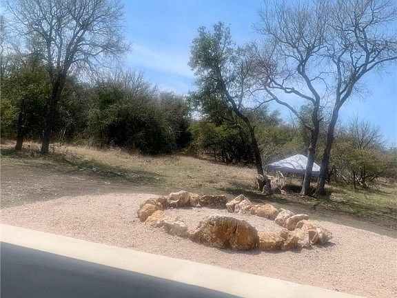 2nd image of 32 N Oak Vista Dr