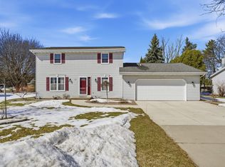 705 S Goldenrod Dr, Appleton, WI 54914