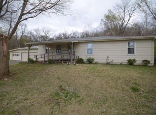 1752 N Bluff Rd, Collinsville, IL 62234