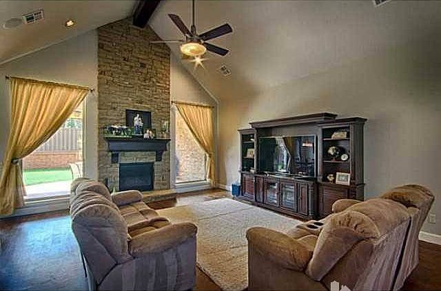 2nd image of 3016 Katie Ln