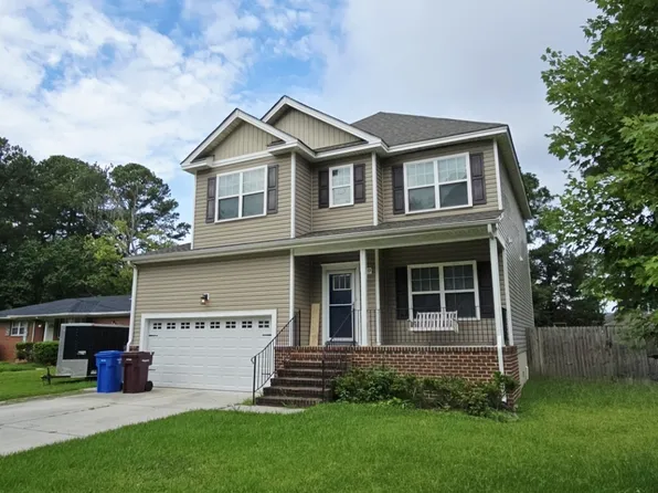 410 Fernwood Farms Rd, Chesapeake, VA 23320