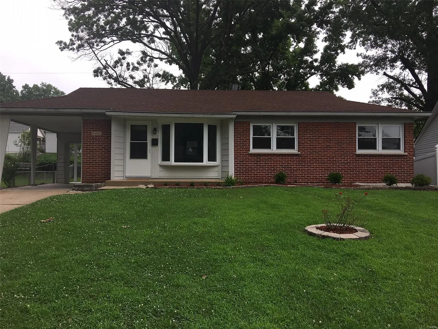 4465 Mohegan Dr photo 1